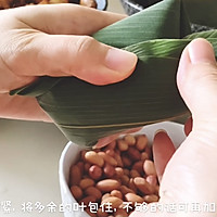 #舌尖上的端午#广式蛋黄肉粽的做法图解17