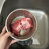 下火咸骨粥的做法图解1