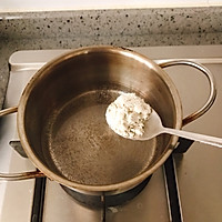鲜掉眉毛的鸡茸蘑菇汤的做法图解1