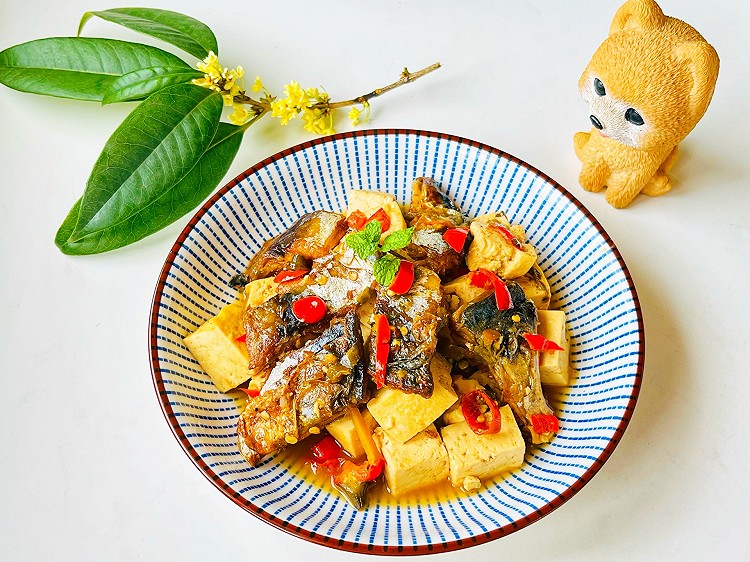 挪威青花鱼豆腐的做法