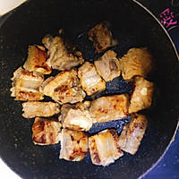 排骨焖饭的做法图解2