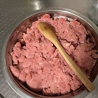 香菇牛肉酱的做法图解1