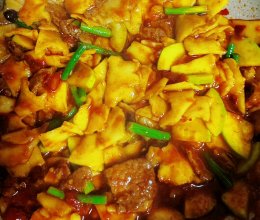 牛肉炒面片的做法
