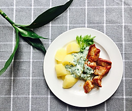 丹麦国民菜—烤五花肉配欧芹酱的做法