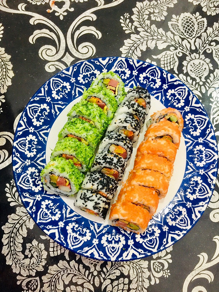 彩色翻卷寿司（简单食材做出高大上）的做法
