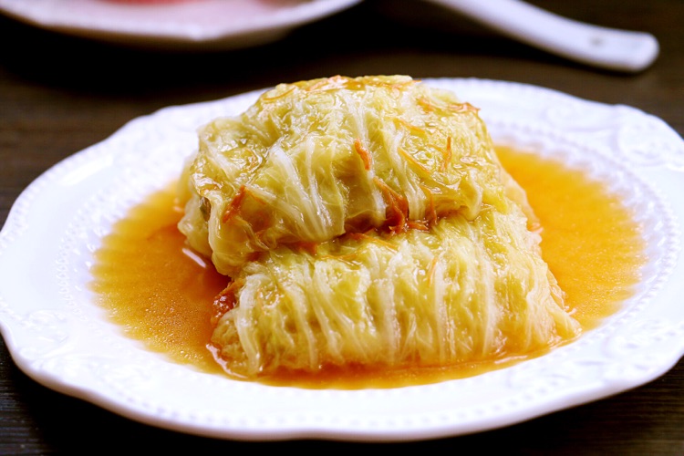 ＃方太一代蒸传＃鲍汁白菜肉卷的做法图解13