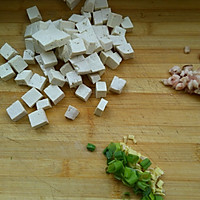蛏子烩豆腐的做法图解2