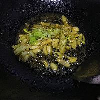 ｛快手宵夜｝芦笋时蔬炒细面的做法图解2
