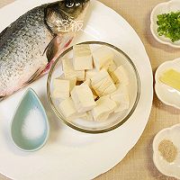 豆腐鲫鱼汤丨浓汁鲜白,口感醇厚!的做法图解1