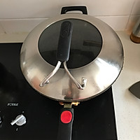 蘑菇炒肉的做法图解2
