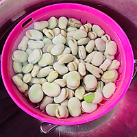 肉末炒蚕豆的做法图解2