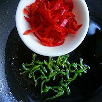 土豆君的爱情日志=初恋土豆=香辣土豆丝的做法图解5