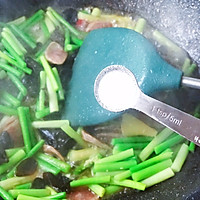 蒜苔炒腊肠的做法图解9
