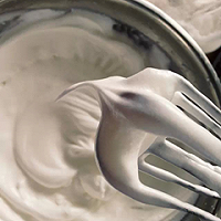 青井老师的原味戚风---多图的做法图解15