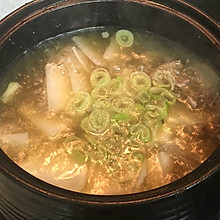 清炖牛肉萝卜汤