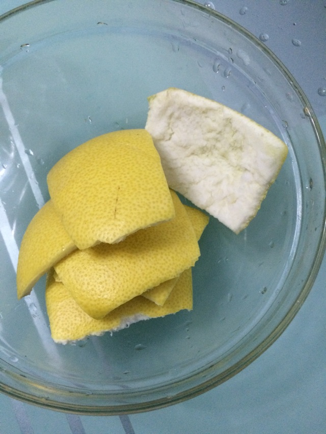 银耳柚子皮甜羹（清肺佳品）的做法图解2