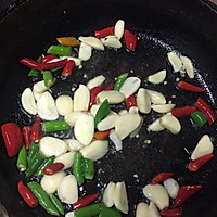 小米椒爆蒜片鸡蛋的做法图解9