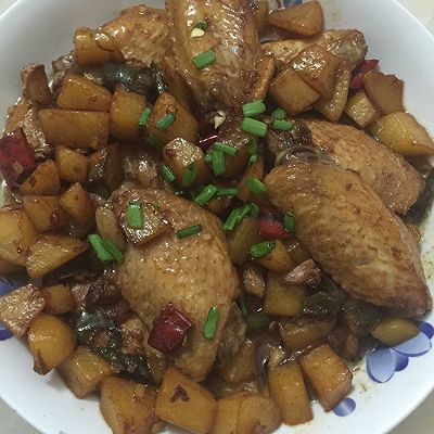 土豆烧鸡翅