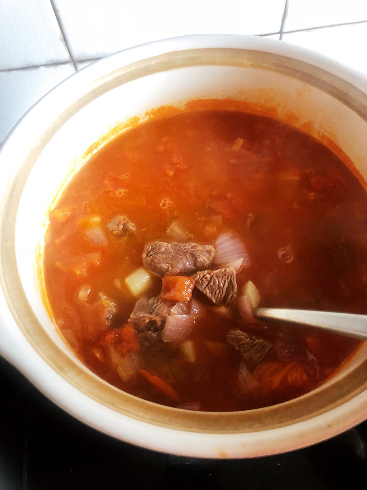 蕃茄牛腩罗宋汤的做法