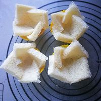 虾仁芝士吐司盏#百吉福食尚达人#的做法图解4