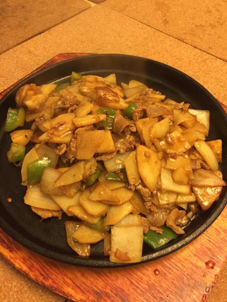 铁板土豆牛肉片