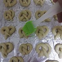 pretzel小卷饼的做法图解3