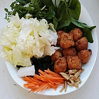 砂锅珍珠翡翠丸子汤的做法图解1