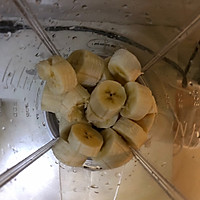 促进消化香蕉奶昔的做法图解2