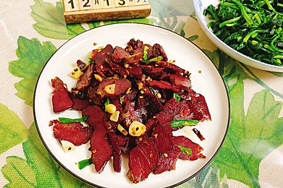 湘味小炒腊牛肉