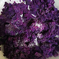 紫色梦幻|紫薯麻薯肉松软欧包的做法图解6