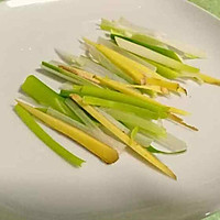 吸指油焖大虾的做法图解1