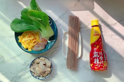 川香麻辣叉烧荞麦面