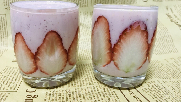 草莓爱上酸奶