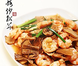 菜男鲜虾炒松茸的做法