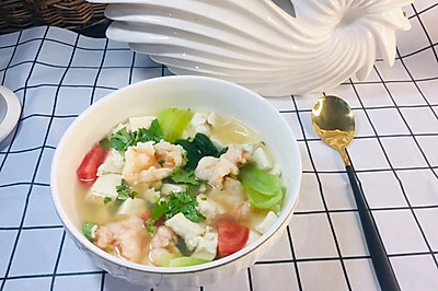 俪姐早餐之虾片豆腐汤