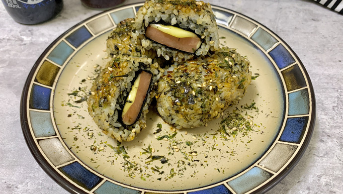 爆浆芝士火腿海苔饭团