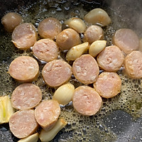 #原制原味，聚会菜谱#蒜香黄油煎土豆火腿的做法图解5