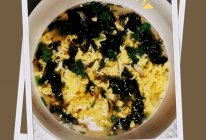 #给年味整点鲜的#虾皮紫菜蛋花汤的做法