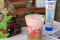 #在夏日饮饮作乐#高颜值的青提西瓜多多的做法