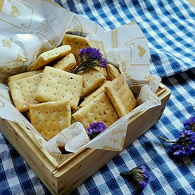 芝麻奶盐苏打饼干