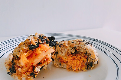 米饭这样吃：肉松&泡菜饭团