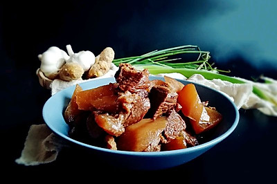 秘制萝卜炖牛肉