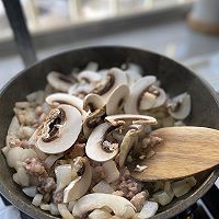 #pick哪种真芝味-瀑布拉丝#番茄肉酱意大利面的做法图解6