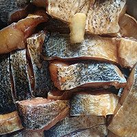 #味达美年味小馆#美•味：臻鲜砂锅鲢鱼煲。的做法图解5
