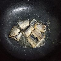 辣椒柠檬煎秋刀鱼的做法图解3