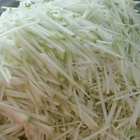 拌芥菜丝——小米粥绝配的做法图解2