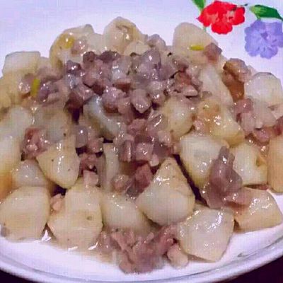 肉丁马蹄（马蹄的新吃法，荸荠）