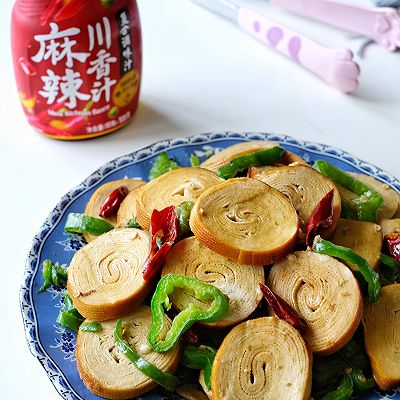 尖椒豆腐卷