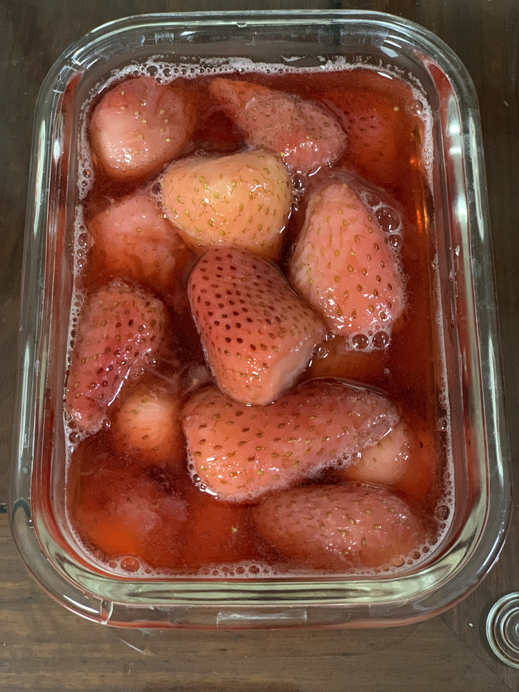 冰点草莓的做法