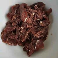 牛肉蒸薯粉的做法图解1